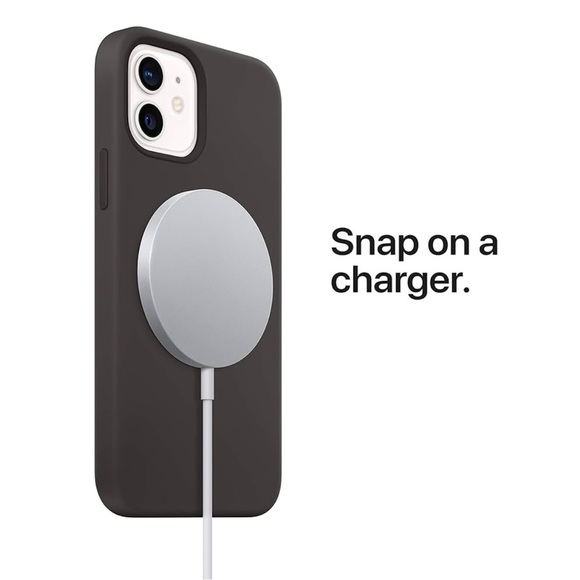 Apple White USB-C Wireless Charger - Picture 3 of 10